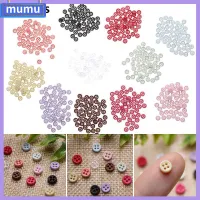 MUMU 50pcs สีลูกกวาด ตุ๊กตาจิ๋ว เครื่องประดับ เสื้อผ้าตุ๊กตา DIY ปุ่มมินิ หัวเข็มขัดเย็บเสื้อผ้า หัวเข็มขัดพลาสติก