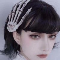 Gothic girl dark style accessories soft girl large skull hand bone hairpin hairpin claw edge hairpin