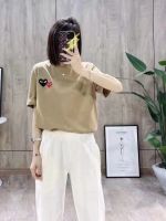 ❦☍Rei Kawakubo CDG PLAY Niche เสื้อยืดแขนสั้นคู่สีขาวสวยสดใสสำหรับผู้หญิงเสื้อยืดกระชับสัดส่วนสไตล์ต่างประเทศใส่ได้ทุกแบบ