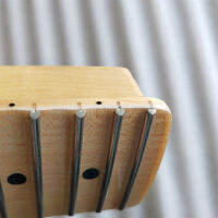 ย้อนกลับหัวกลอสเมเปิ้ลเต็มสแกลลอปเมเปิ้ลไม้ Fingerboard กีตาร์คอ22หงุดหงิด25.5นิ้วอะไหล่