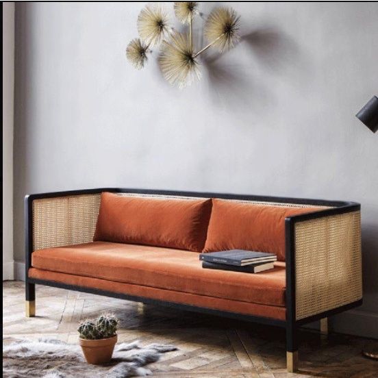 Sofa gỗ mây tự nhiên: Sự tinh tế trong từng chi tiết của những chiếc sofa gỗ mây tự nhiên sẽ mang đến một không gian sống thân thiện với thiên nhiên tốt đẹp hơn. Gỗ mây thiên nhiên nổi bật với độ bền và tính chịu nước cao, đảm bảo cho bạn sự tiện ích và dễ dàng chăm sóc.