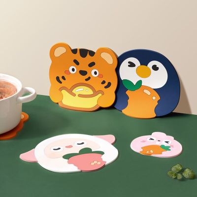 2pcs Silicone Insulated Mat For Kitchen, Insulated Protector, Cartoon Anti Scalding Potholder For Tables And Countertops