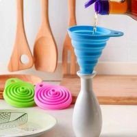 QTCF-High Quality 1pc Mini Silicone Gel Foldable Collapsible Style Funnel Hopper Kitchen Cooking Tools