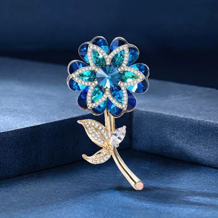 Elegant White Resin Flower Brooches Multi color Rhinestone Flower brooch  pins Women Wedding jewelry accessories clothes pin