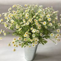 Artificial Daisy Flowers Silk Fake Chamomile Flowers Stamen Small Daisy for Wedding Home Table Decor