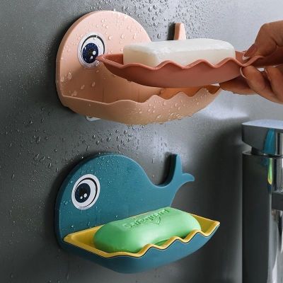 Hot K จานรองสบู่ติดผนังสำหรับฝักบัวอาบน้ำอุปกรณ์ห้องอาบน้ำห้องครัวแบบพกพา,ที่วางสบู่รูปปลาวาฬกล่องสบู่ถาดเก็บฟองน้ำพลาสติก