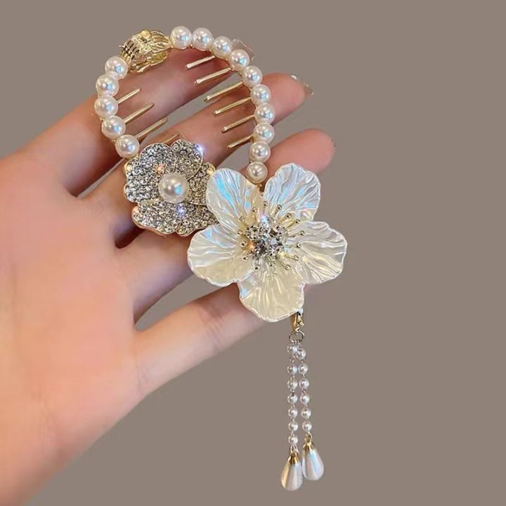 korean-style-hair-accessory-beautifully-designed-hair-clip-with-fringe-pearl-and-floral-decorations