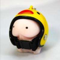 Novelty Spoof Tricky Funny Gadgets Toys Vent Whole Crowded Stress Ball Helmet Small Animal Keychain Cute Silicone Keychain