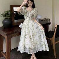 เสื้อผ้าแฟชั่นสำหรับสุภาพสตรี Sen is a pastoral wind and snow spinning floral dress female in the new 2023 square collar long fold accept waist skirt