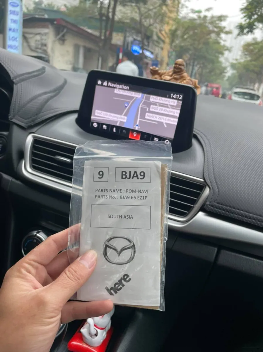 Update bản đồ Mazda Connect 2024: Hãy nâng cấp trải nghiệm lái xe của bạn với Mazda Connect. Bản đồ Mazda Connect 2024 đã ra mắt và chứa đầy đủ thông tin cập nhật về tuyến đường và điểm điều hướng mới nhất. Đảm bảo bạn luôn đến đích một cách nhanh chóng và dễ dàng.