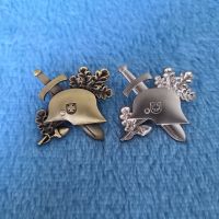 【CC】 WW2 Helmet Lapel Pin Badges Lot of 2