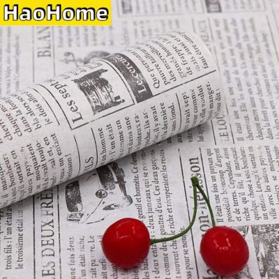 [24 Home Accessories] HaoHome วอลล์เปเปอร์หนังสือพิมพ์วินเทจสีขาว Self Adhesive Contact Paper Waterproof Peel And Stick Wallpaper For Dormitory Decor