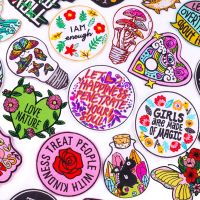 hotx【DT】 Embroidered Patches Clothing Thermoadhesive Cartoon Badges Iron Stripes