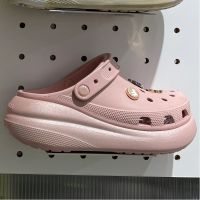 HOT”Crocs Crush Shimmer Clog รองเท้าหัวโตผู้หญิง รองเท้าแตะสูง รองเท้าชายหาด สีชมพู แวววาว #208591