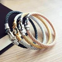 2023 New FRED Horseshoe Buckle Leather Rope Bracelet 8-Character Couple Red Trendy Ins Braided Hand Full Of Diamond Fashion Steel