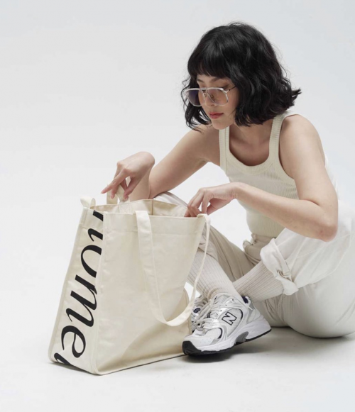 tres-canvas-tote-bag-with-side-screen-homelandstudios