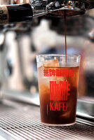 GUANGZHOU SignlessCAFE Hand Punch เทลงบนถ้วยกาแฟ Americano Latter Hong Kong-Style Cafe Cup Cha Chaan Teng Kedai Kopi