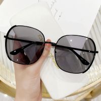 【hot】 2023 Fashion New Oval Sunglasses for Men and UV Resistant Eyewear De Sol Glasses ！