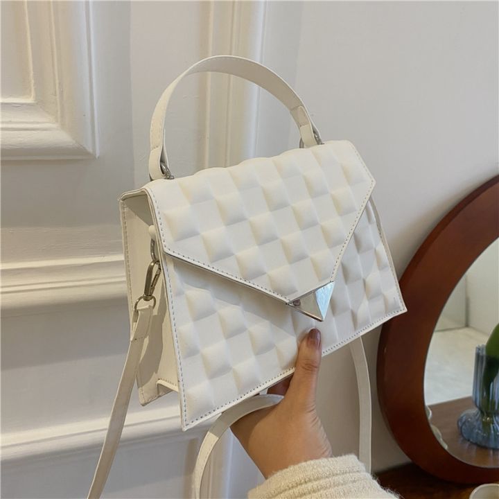 cod-shangxin-womens-2023-korean-fashion-embossed-triangular-flip-small-messenger