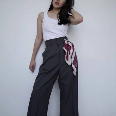 HELLOGHERKIN MARNII PANTS DARK GREY กางเกงเอวสูง ทรงกระบอกตรง สีเทาดำ