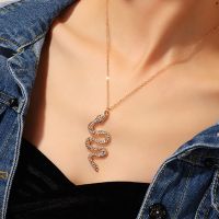 [COD] NZ1344 Cross-border European and accessories personalized snake pendant necklace diamond curved