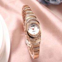 ⌚ นาฬิกาแฟชั่น⌚ Oval diamond digital lazy magnet steel and women watches female table fashion