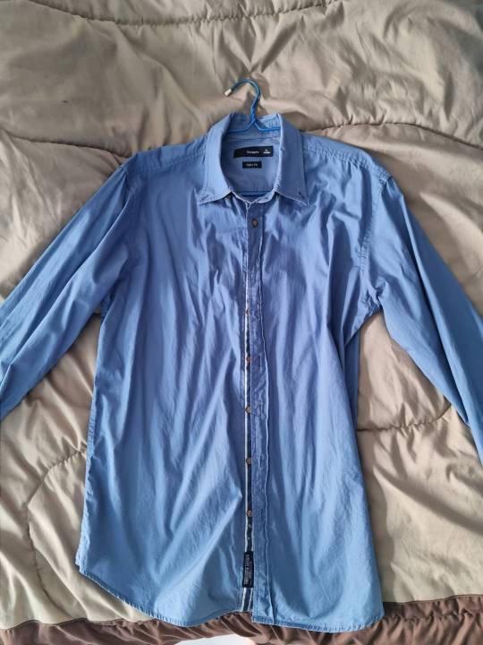 เสื้อ-เสื้อเชิ้ต-bossini-ขนาด-xl-relax-fit-สีฟ้า-ของพ่อค้าใส่เอง-ซื้อ1190-ส่งต่อ400