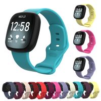 สายนาฬิกาสำหรับ Fitbit Versa 3 /Sense Soft Silicone กำไลข้อมือกีฬา Correa เข็มขัดสำหรับ Fitbit Versa3/Sense Essorios