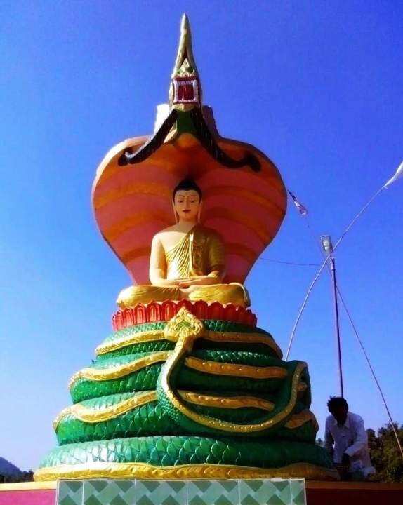 7-13-4-5-7-พระนาคปกพม่าปูนพลาสเตอ-myanmar-buddha