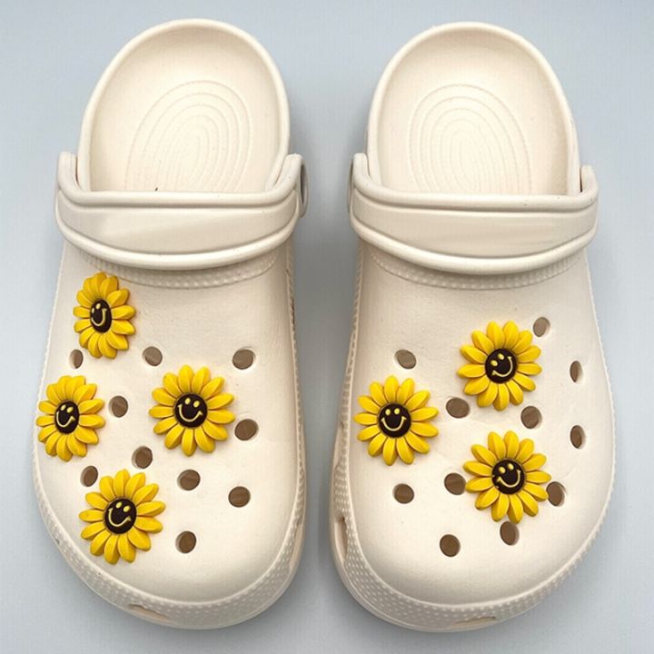 1pcs-cute-cartoon-sunflower-shoe-charms-diy-decoration-for-croc-shoe-kids-gift-pvc-croc-jibz-shoe-buckle-fashion-accessories