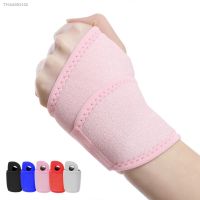 ▲卍 1Pc Gym Wrist Band Sports Wristband New Breathable Wrist Brace Support Splint Fractures Carpal Tunnel Wristbands for Fitness