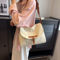 Japanese Style Canvas Message Bag Ins Versatile Contrast Color Shoulder Bag Large Capacity Homemade Leisure Students Crossbody Bag