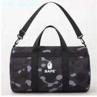 BAPE กระเป๋าเป้สะพายหลังแบบพกพามีโลโก้ได้เยอะกระเป๋าสะพายไหล่หนึ่งชิ้นญี่ปุ่นกระเป๋าหิ้วนักศึกษาวิทยาลัยได้สำหรับใส่ในชั้นเรียนบาสเก็ตบอล