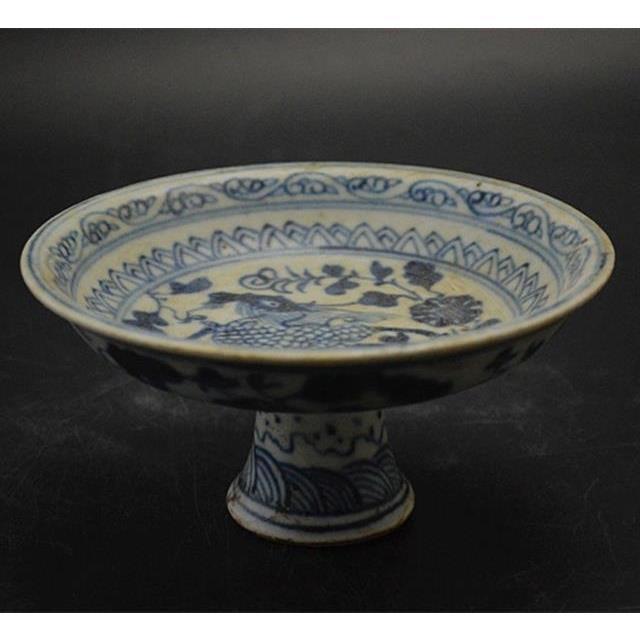 collection-chinese-antique-porcelain-the-ming-dynasty-blue-and-white-porcelain-painting-animal-unicorn-kylin-flower-fruit-plate