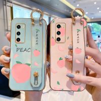 [ข้อเสนอพิเศษ] Romwe   (พร้อมสายรัดข้อมือ) เคสโทรศัพท์หรูหราสำหรับ Huawei P40 4G 5G Stand Holder Case Sweet Peach Square Electroplating Back Cover