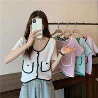 A one(พร้อมส่ง/ใหม่)#94146เสื้อยืดแขนสั้นผู้หญิงเสื้อสเวตเตอร์คอสี่เหลี่ยมผู้หญิงฤดูร้อนกระเป๋าแฟชั่นสไตล์ต่างประเทศ