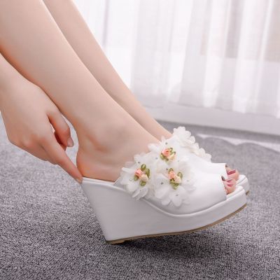 White flower fish mouth wedges big yards cool slippers waterproof new Roman sandals