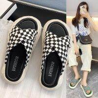 【AZAZ】✆ Thick soles slippers female 2023 new fashion leisure wears outside word cross fish mouth cool slippers restoring ancient ways