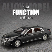 1:24เมอร์เซเดส-เบนซ์ E300รุ่นโลหะผสมดึงกลับเสียงและแสงของเล่นเด็กโช้คอัพพวงมาลัยโมเดลรถบรรจุกล่อง