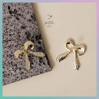 [petite by PRAKYRE] Ribby Diamond with Pearl Earring - ต่างหูโบว์ตกแต่งด้วยเพชรและมุกสไตล์สาวหวาน