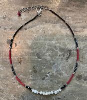 Black and Ruby Bead Choker สร้อยโชคเกอร์ประดับมุก และหินสี