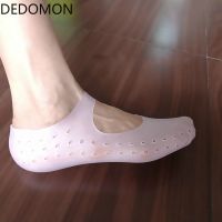 1 Pasang Kaus Kaki Gel Silikon Alat Perawatan Kaki Pelindung Kaki Pertolongan Sakit Pencegahan Retak Melembabkan Kulit Mati Kaus Kaki dengan Lubang