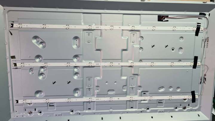หลอดไฟ-led-backlight-lg-43uh650t-มี-3-แถวละ-9-ดวง-อะไหล่แท้-ของถอดมือสอง