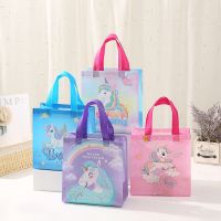 ♟♧☌ 4Pcs Unicorn Gift Bags Non-woven Candy Packaging Goodie Bag with Handles Unicorn Birthday Party Favor Bag Box Baby Shower Decor