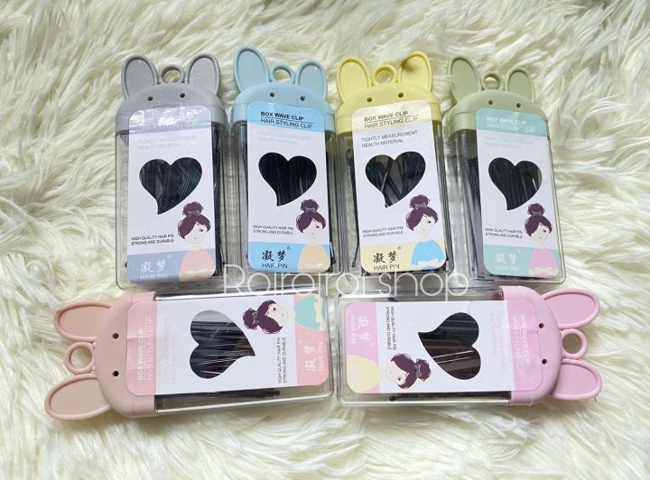 กิ๊บ-พร้อมส่ง-กิ๊บดำ-กิ๊บหนีบผม-กิ๊บนักเรียน-กิ๊บแบบกล่อง-มี-20-ชิ้น-ใน1กล่อง-ทางร้านคละสีกล่องให้ค่ะ