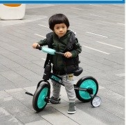 Xe chòi chân thăng bằng STCRATCH - đồ chơi vận động ngoài trời cho bé