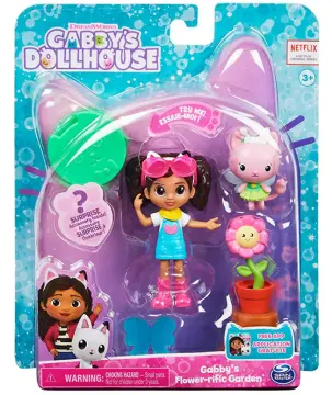 Gabby's Dollhouse, Dress-Up Closet Portable Playset with a Gabby Doll,  Surprise Toys and Photo Shoot Accessories, Kids Toys for Ages 3 and up