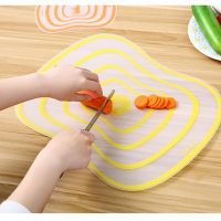 Household Transparent Vegetable Cutting And Rolling Surface Non-Slip Large Creative Plastic Cutting Board