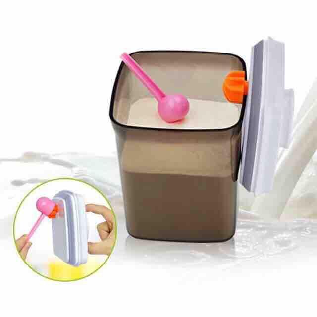 กล่องเก็บนมผง-กล่องนมสูญญากาศ-กล่องแบ่งนม-สีชา-1700-ml-ใส่นมได้-800-กรัม