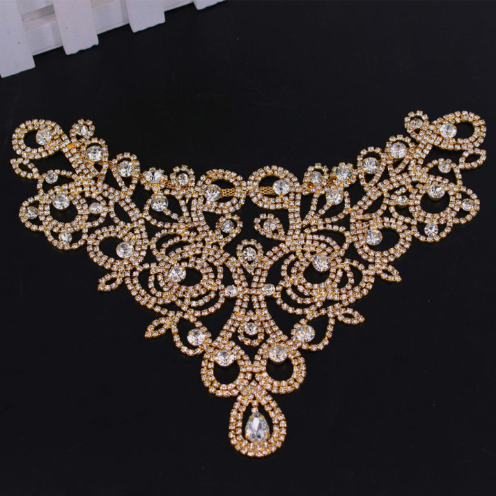 ร้อน-ขนาดใหญ่รูปตัววีคริสตัลแพทช์-rhinestone-neckline-สำหรับชุดแต่งงานกระโปรงกระพริบท้องเต้นรำเข็มขัดตกแต่ง-applique